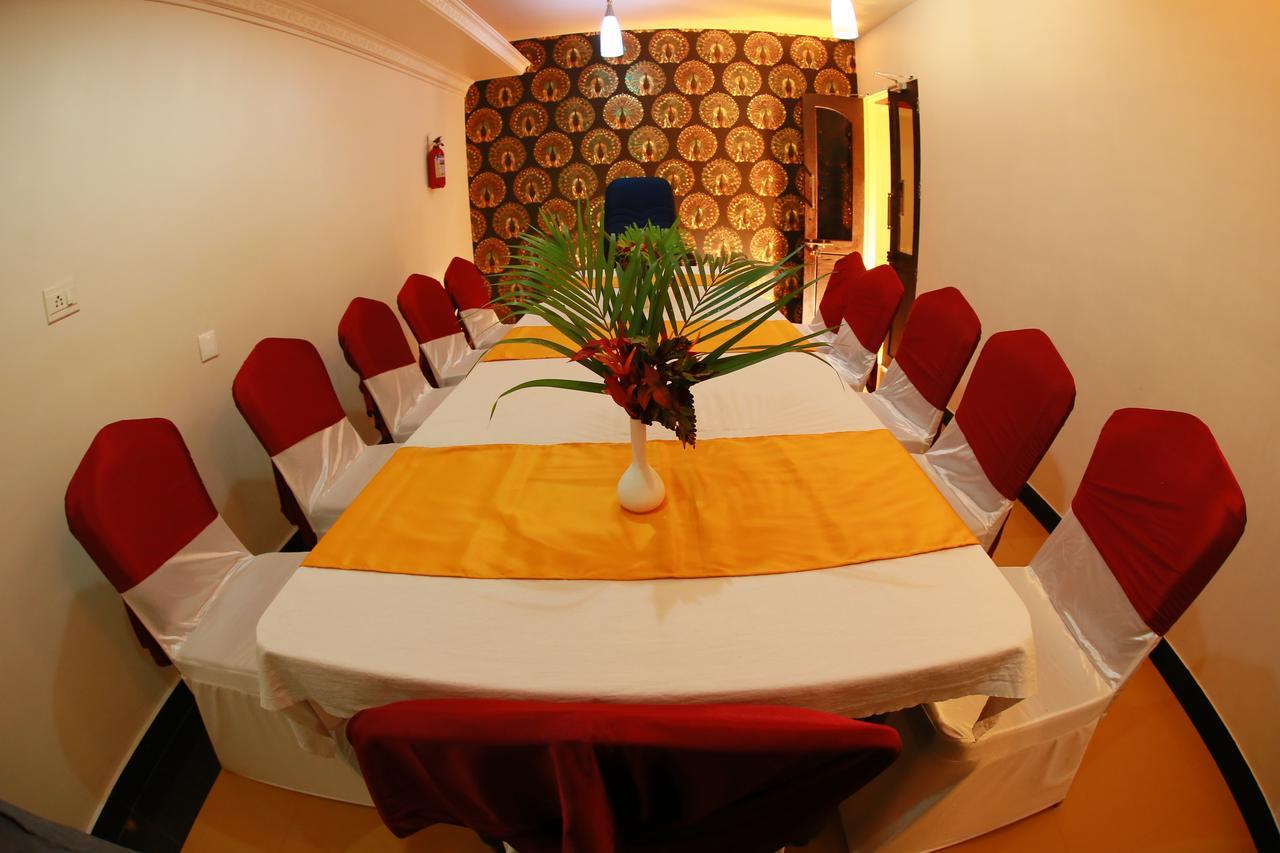 Capital O 46475 Gd International Redfort 호텔 Nilambūr 외부 사진